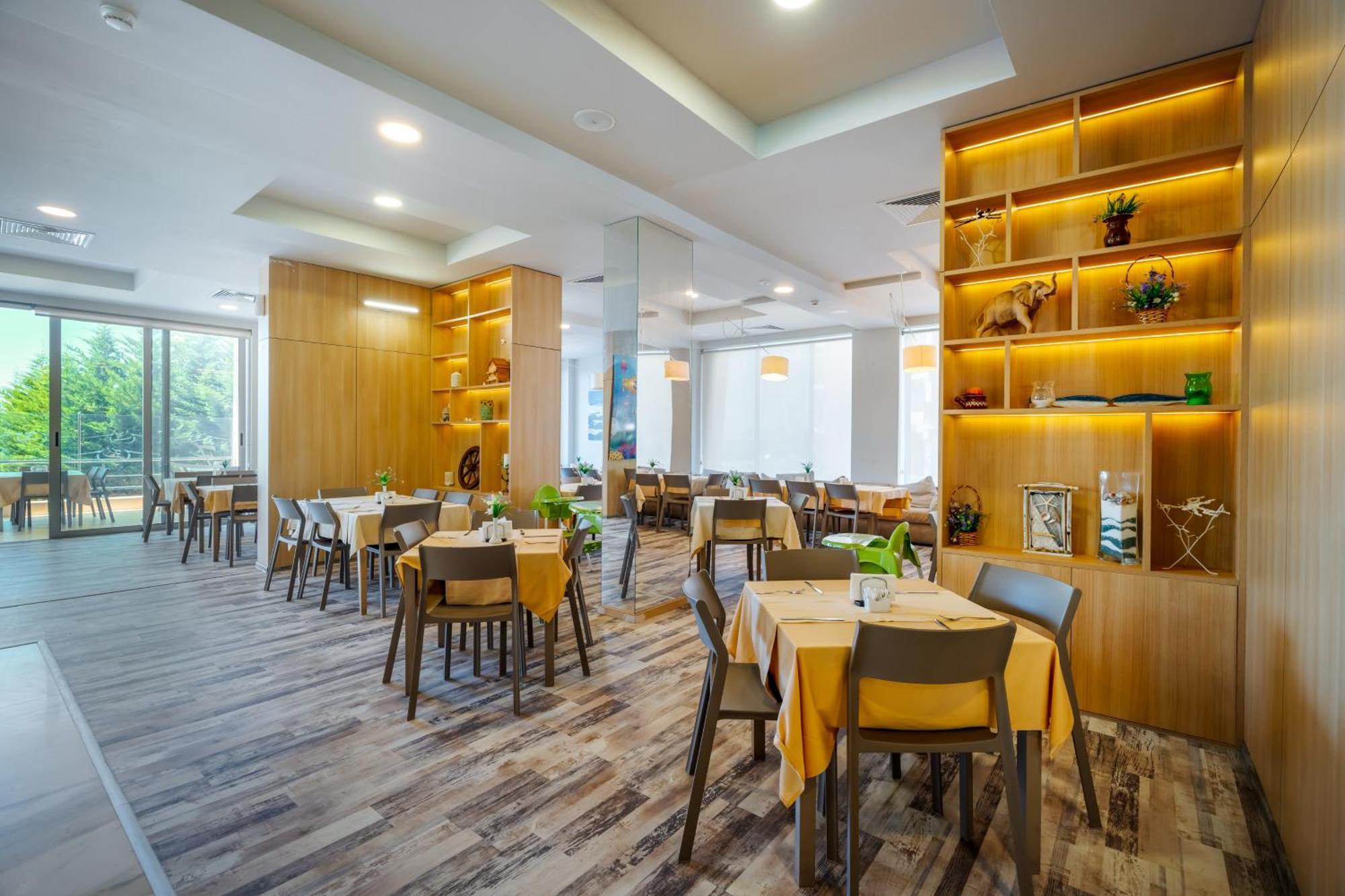 Sandy Bay Hotel エレニテ エクステリア 写真